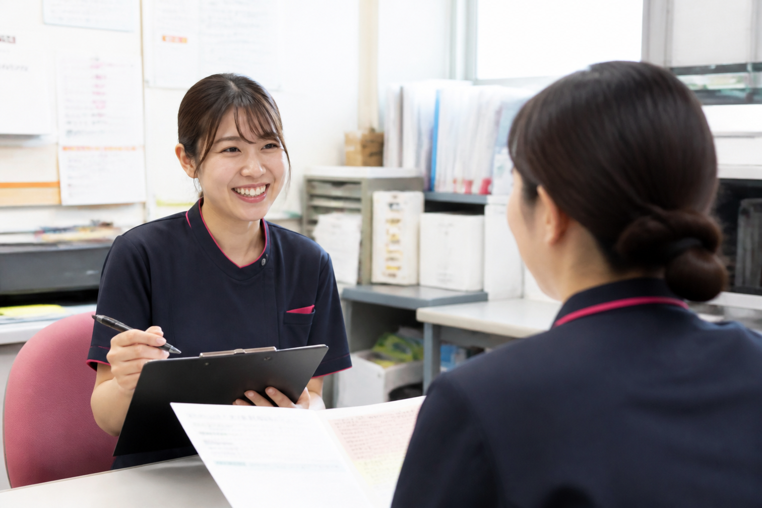 訪問看護ステーションでの面接・連携体制の確認の様子